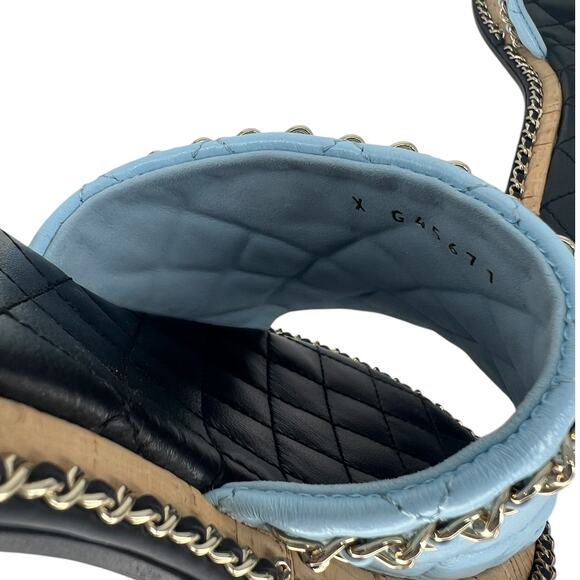 Chanel 2024 Interlocking CC Logo Quilted Chain Heeled Slides in Blue & Black - Picture 13 of 15